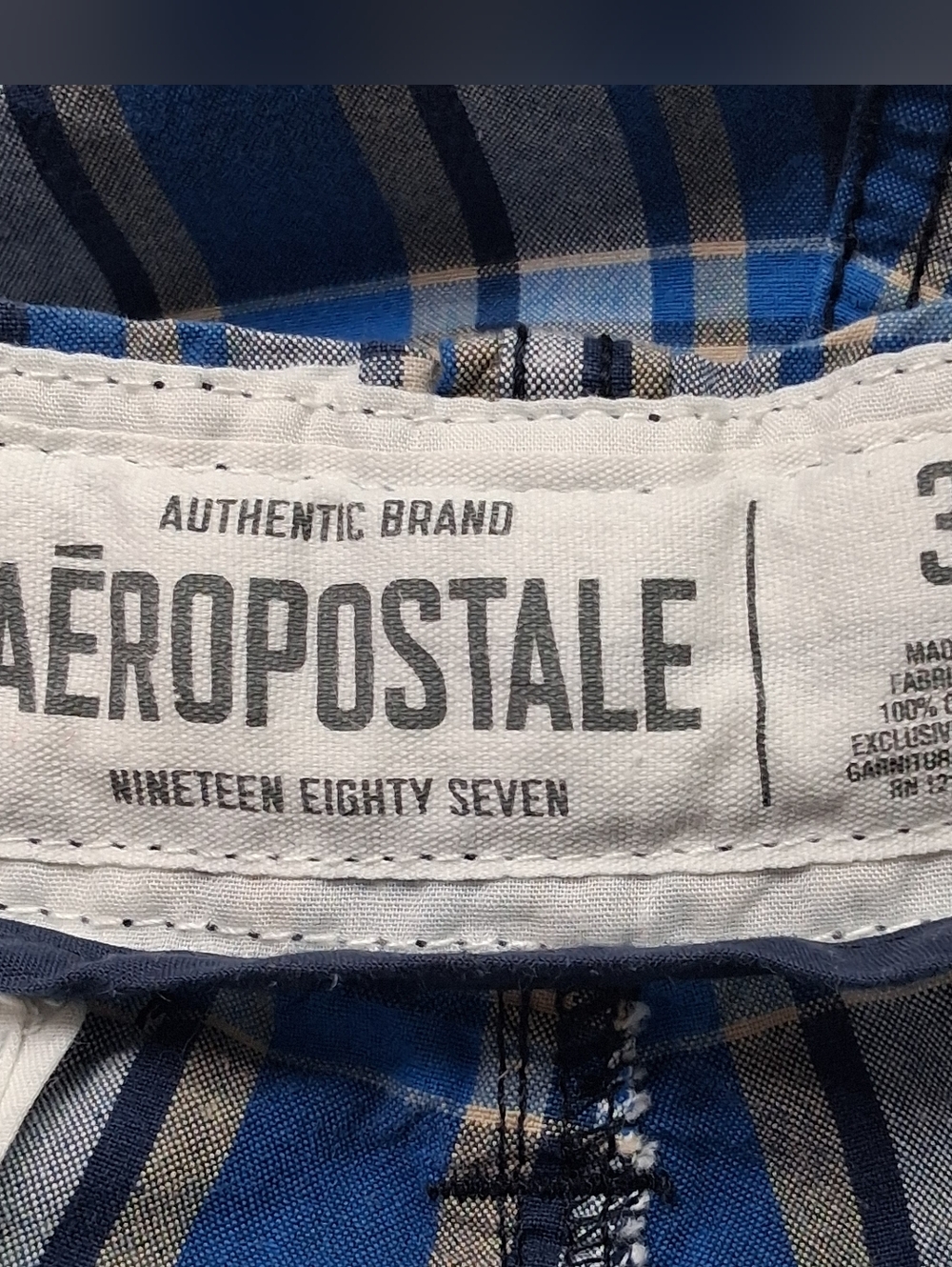 Aeropostale Authentic Men's Cargo Shorts.    Size 32 - Picture 7 of 8
